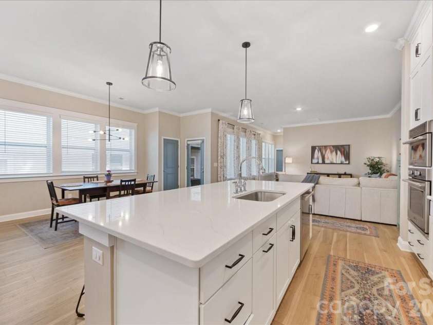 1241 Drummond Avenue, Charlotte, NC 28205.  MLS# CAR4362563, YatesRealty ID 21590. 