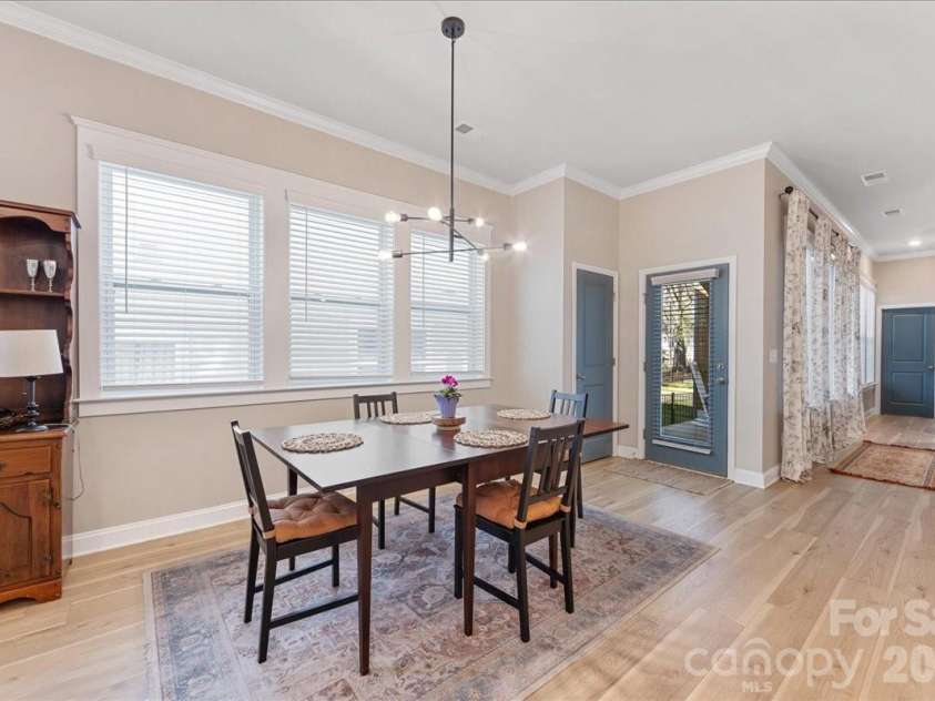 1241 Drummond Avenue, Charlotte, NC 28205.  MLS# CAR4362563, YatesRealty ID 21590. 
