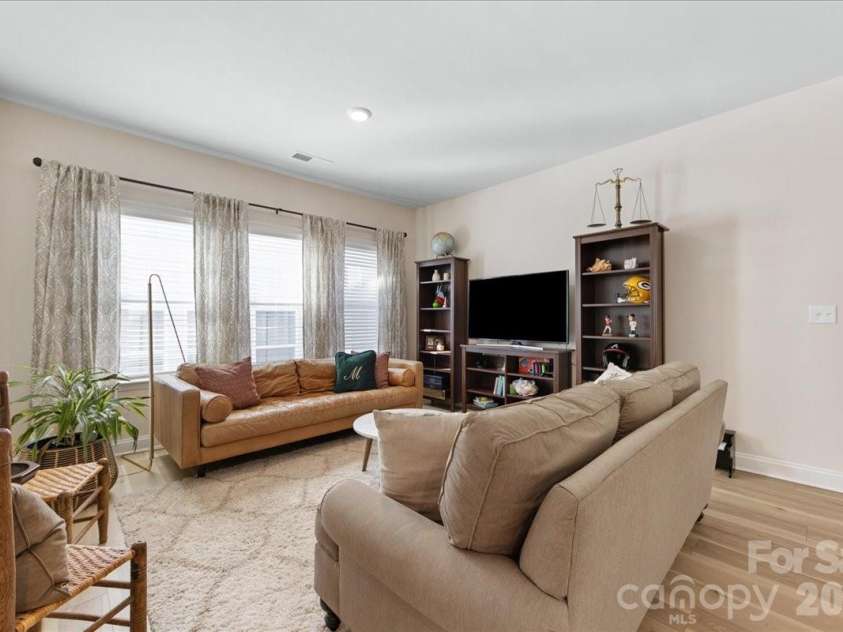 1241 Drummond Avenue, Charlotte, NC 28205.  MLS# CAR4362563, YatesRealty ID 21590. 