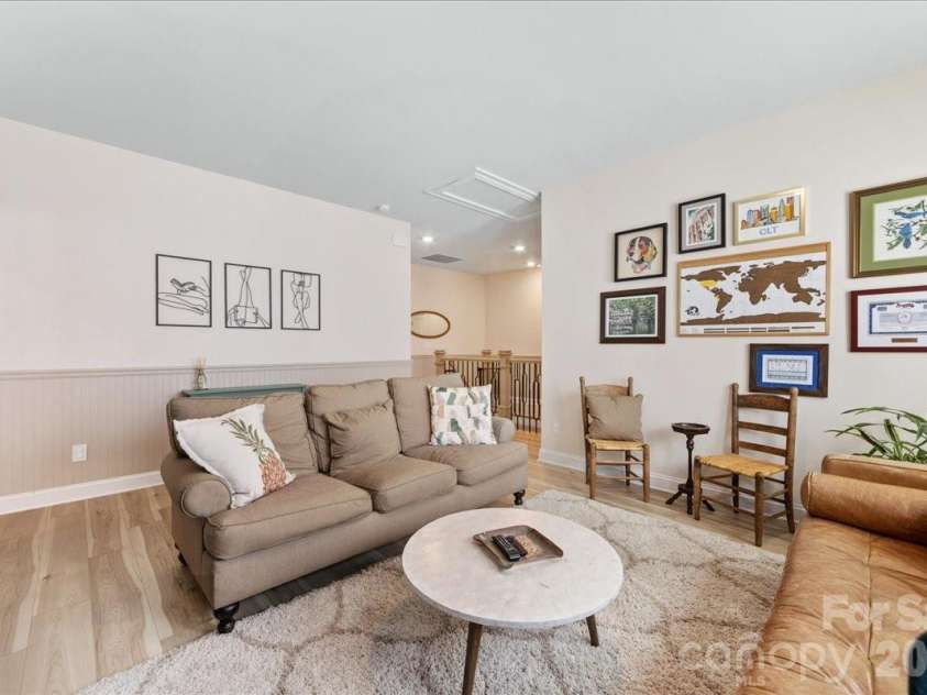 1241 Drummond Avenue, Charlotte, NC 28205.  MLS# CAR4362563, YatesRealty ID 21590. 