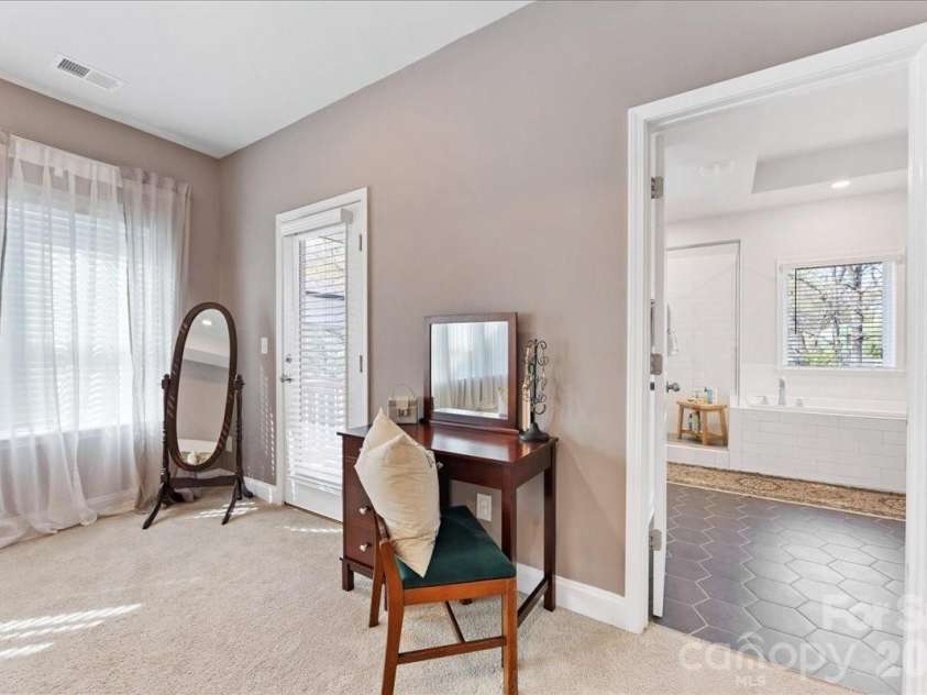 1241 Drummond Avenue, Charlotte, NC 28205.  MLS# CAR4362563, YatesRealty ID 21590. 