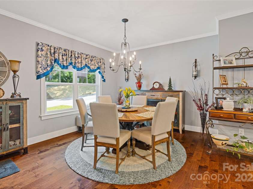156 Olivet Lane, Fletcher, NC 28732.  MLS# CAR4272204, YatesRealty ID 21590. Dining area