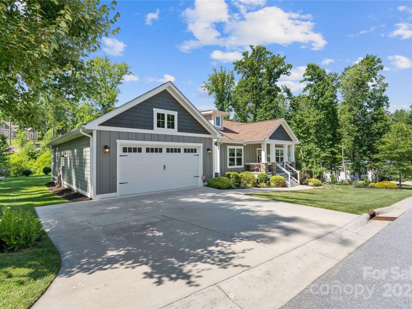 156 Olivet Lane, Fletcher, NC 28732.  MLS# CAR4272204, YatesRealty ID 21590. Welcome home!