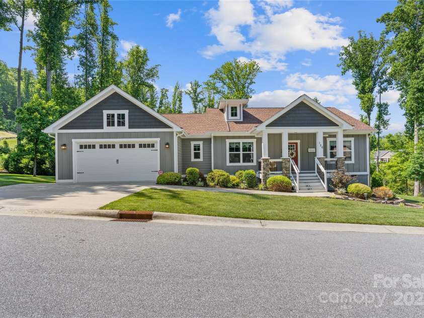 156 Olivet Lane, Fletcher, NC 28732.  MLS# CAR4272204, YatesRealty ID 21590. Welcome to 156 Olivet Lane.