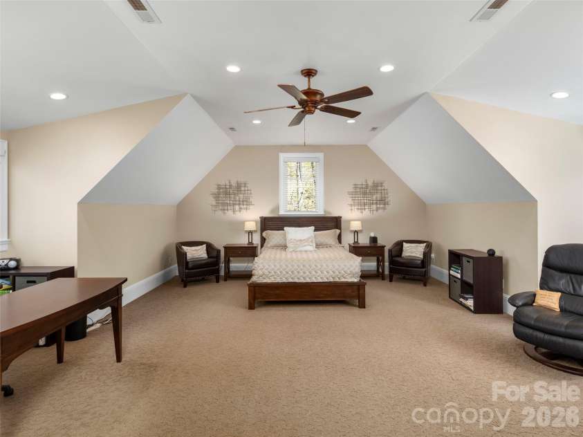 171 Walnut Valley Parkway, Arden, NC 28704.  MLS# CAR4373802, YatesRealty ID 21591. 