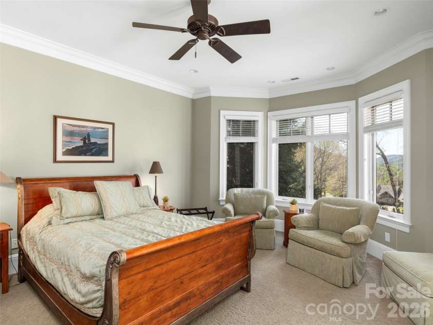 171 Walnut Valley Parkway, Arden, NC 28704.  MLS# CAR4373802, YatesRealty ID 21591. 