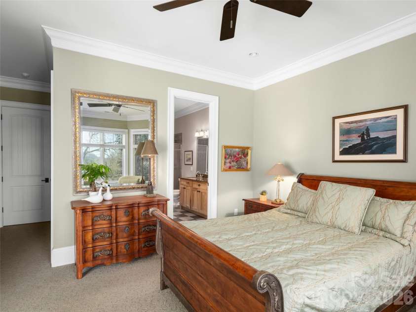 171 Walnut Valley Parkway, Arden, NC 28704.  MLS# CAR4373802, YatesRealty ID 21591. 