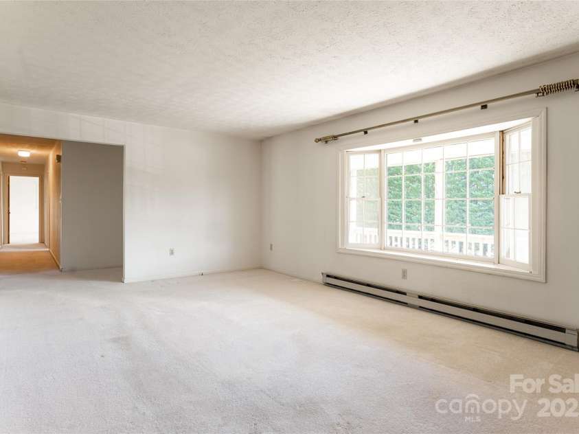 261 Lower Christ School Road, Fletcher, NC 28732.  MLS# CAR4201835, YatesRealty ID 21592. 