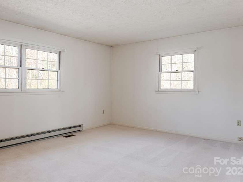 261 Lower Christ School Road, Fletcher, NC 28732.  MLS# CAR4201835, YatesRealty ID 21592. 