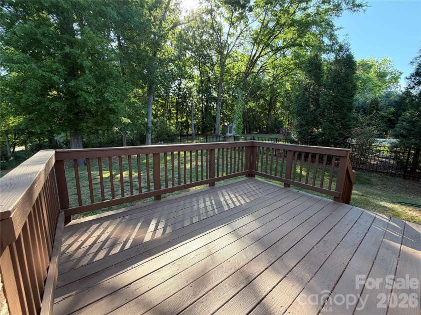 10313 Woodview Circle, Charlotte, NC 28277.  MLS# CAR4372078, YatesRealty ID 21593. 