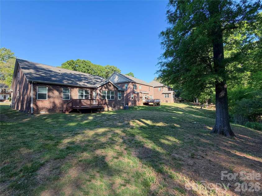 10313 Woodview Circle, Charlotte, NC 28277.  MLS# CAR4372078, YatesRealty ID 21593. 