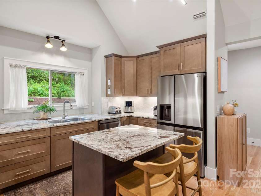 68 Huckleberry Ridge Lane, Zirconia, NC 28790.  MLS# CAR4265431, YatesRealty ID 21593. 