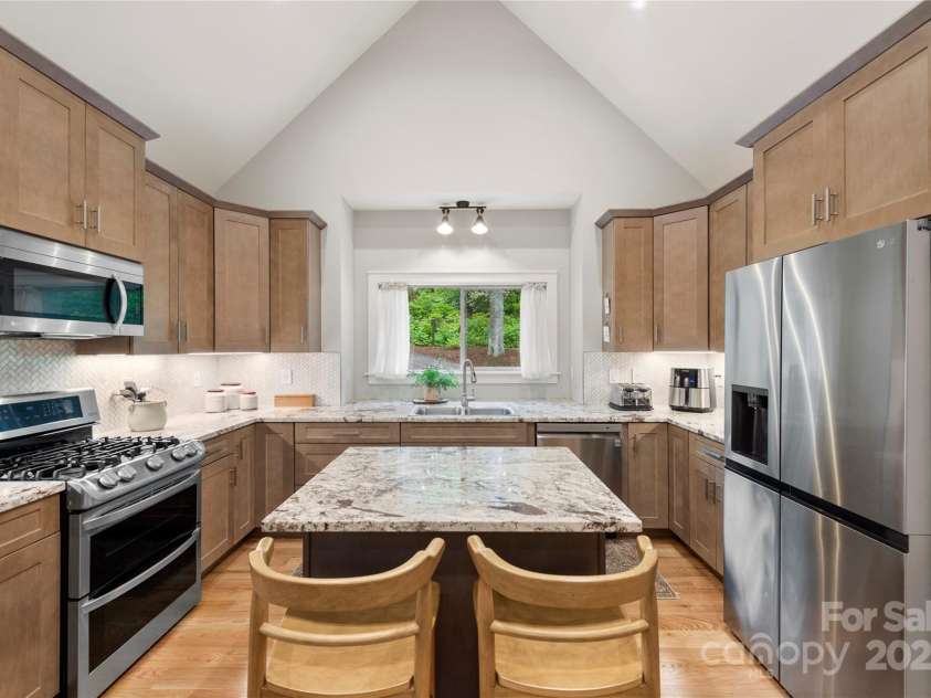 68 Huckleberry Ridge Lane, Zirconia, NC 28790.  MLS# CAR4265431, YatesRealty ID 21593. 