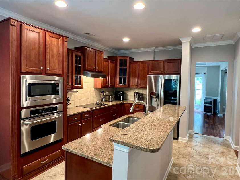 2413 Merryvale Way, Waxhaw, NC 28173.  MLS# CAR4379926, YatesRealty ID 21596. 