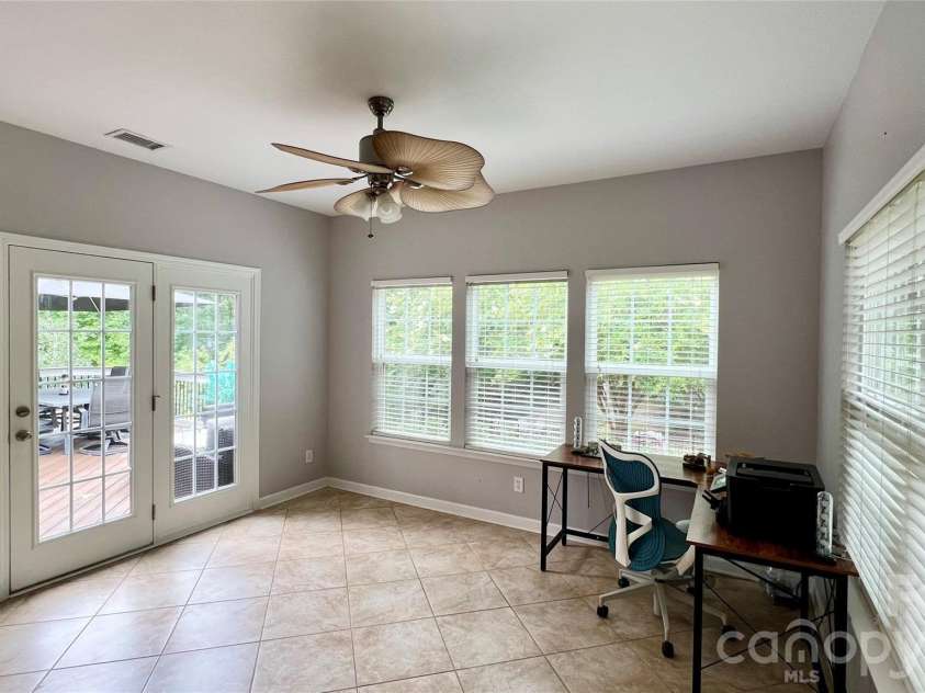 2413 Merryvale Way, Waxhaw, NC 28173.  MLS# CAR4379926, YatesRealty ID 21596. 