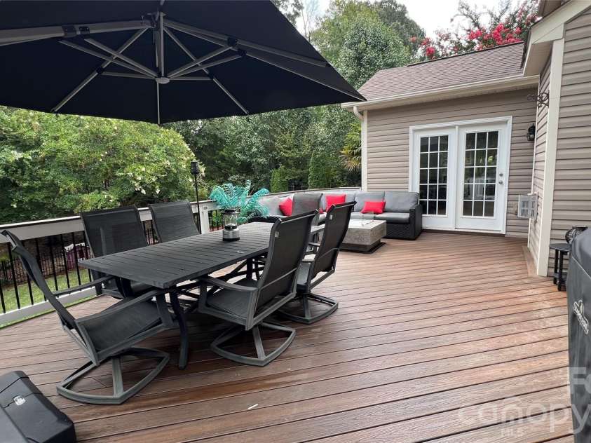2413 Merryvale Way, Waxhaw, NC 28173.  MLS# CAR4379926, YatesRealty ID 21596. 