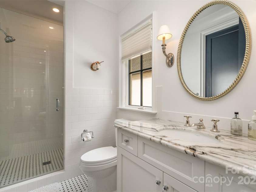 1328 Kings Drive, Charlotte, NC 28207.  MLS# CAR4221350, YatesRealty ID 21598. 