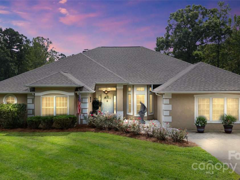 127 Spring Oaks Drive, Troutman, NC 28166.  MLS# CAR4187758, YatesRealty ID 216. 
