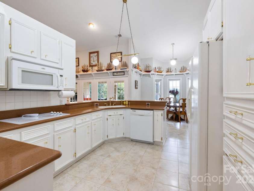 127 Spring Oaks Drive, Troutman, NC 28166.  MLS# CAR4187758, YatesRealty ID 216. 