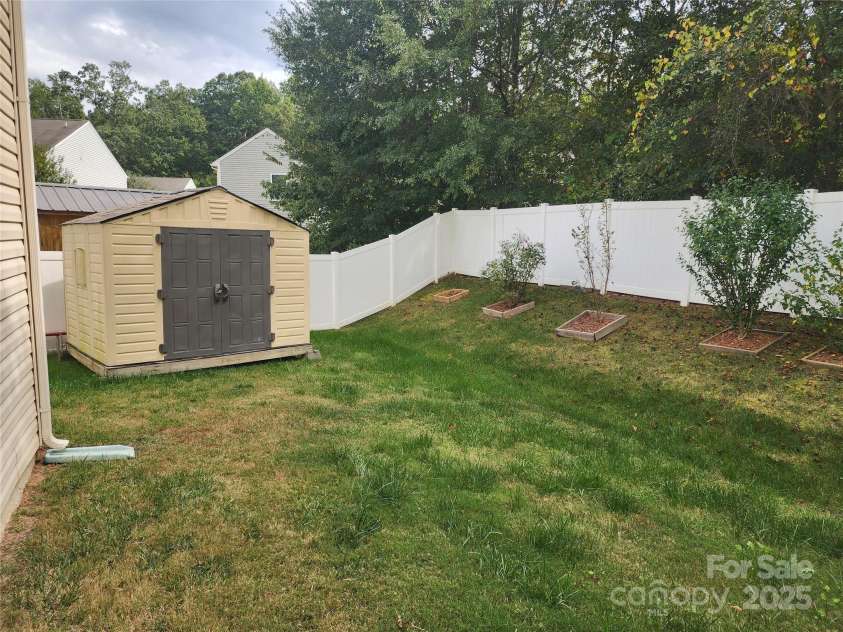 908 Sherman Street, Gastonia, NC 28052.  MLS# CAR4310650, YatesRealty ID 216. 