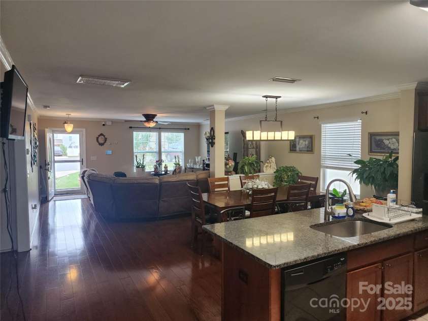 908 Sherman Street, Gastonia, NC 28052.  MLS# CAR4310650, YatesRealty ID 216. 