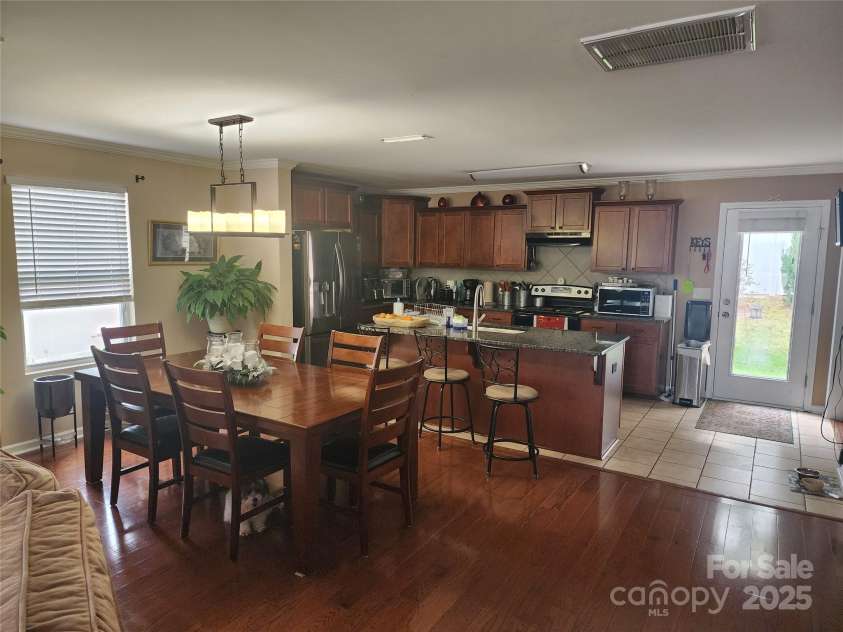 908 Sherman Street, Gastonia, NC 28052.  MLS# CAR4310650, YatesRealty ID 216. 