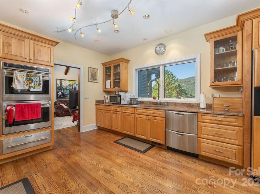 345 Hawks Nest Trail, Lake Lure, NC 28746.  MLS# CAR4313518, YatesRealty ID 2160. 