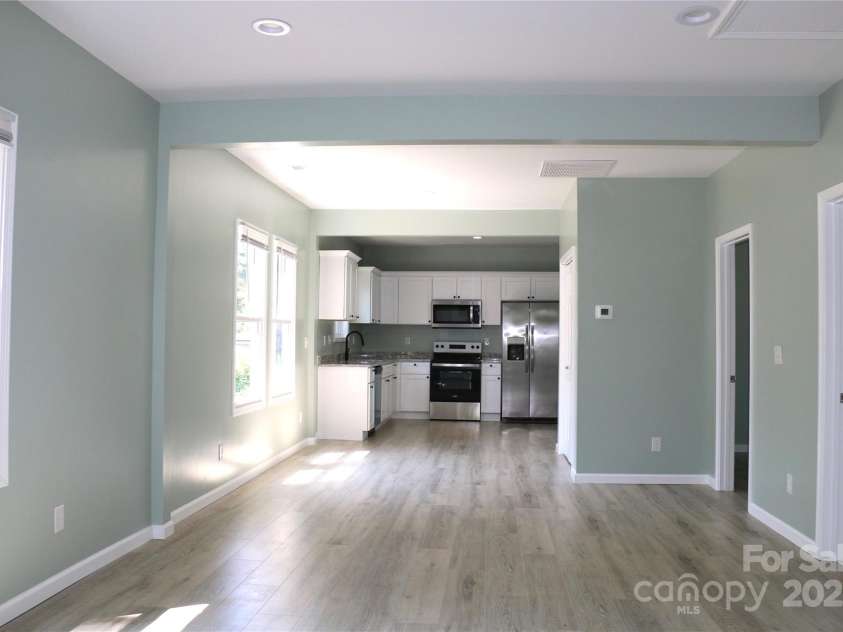 815 Jefferson Street, Shelby, NC 28150.  MLS# CAR4278369, YatesRealty ID 2160. 