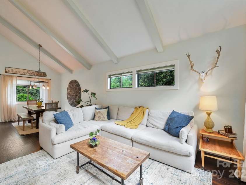 19 Poplar Court, Hendersonville, NC 28792.  MLS# CAR4269723, YatesRealty ID 21600. 