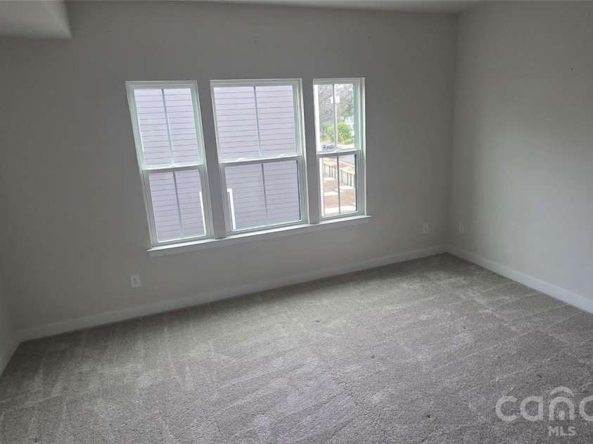 960 Broad River Lane, Charlotte, NC 28211.  MLS# CAR4355873, YatesRealty ID 21600. 