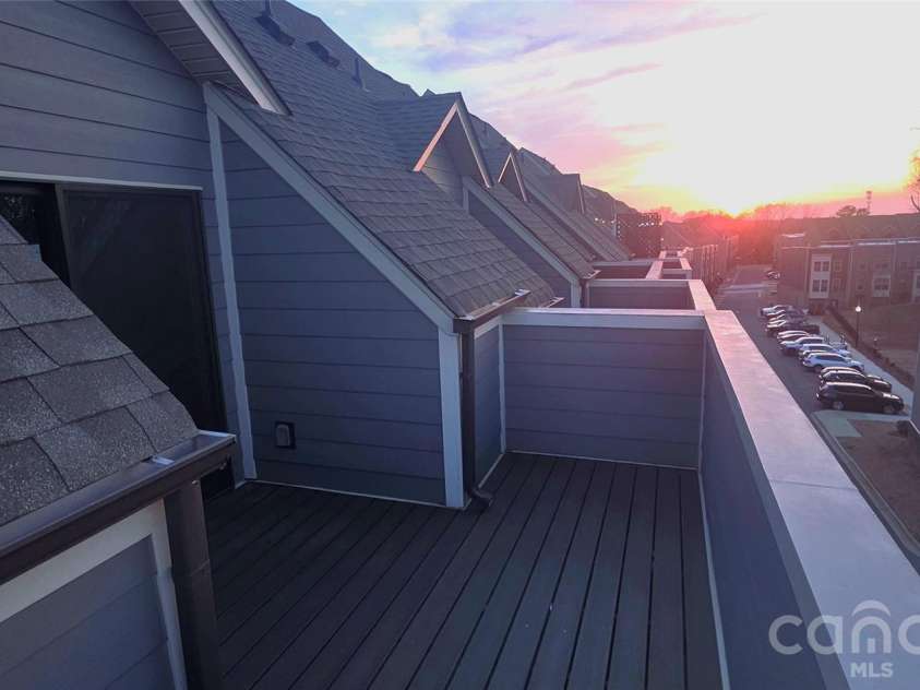 960 Broad River Lane, Charlotte, NC 28211.  MLS# CAR4355873, YatesRealty ID 21600. 
