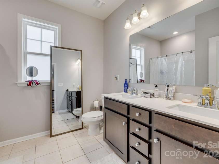 14925 Baldridge Drive, Huntersville, NC 28078.  MLS# CAR4249173, YatesRealty ID 21601. 