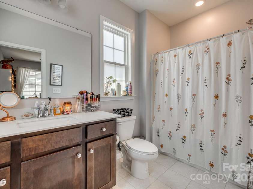 14925 Baldridge Drive, Huntersville, NC 28078.  MLS# CAR4249173, YatesRealty ID 21601. 