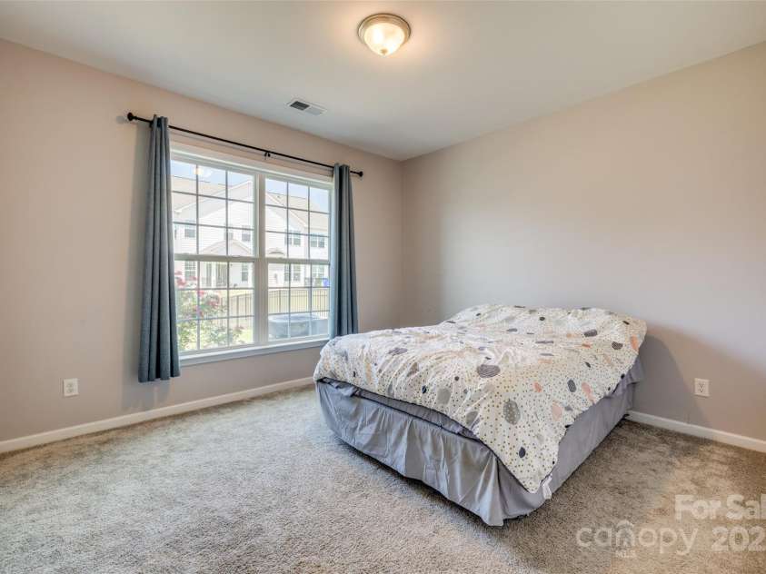 14925 Baldridge Drive, Huntersville, NC 28078.  MLS# CAR4249173, YatesRealty ID 21601. 
