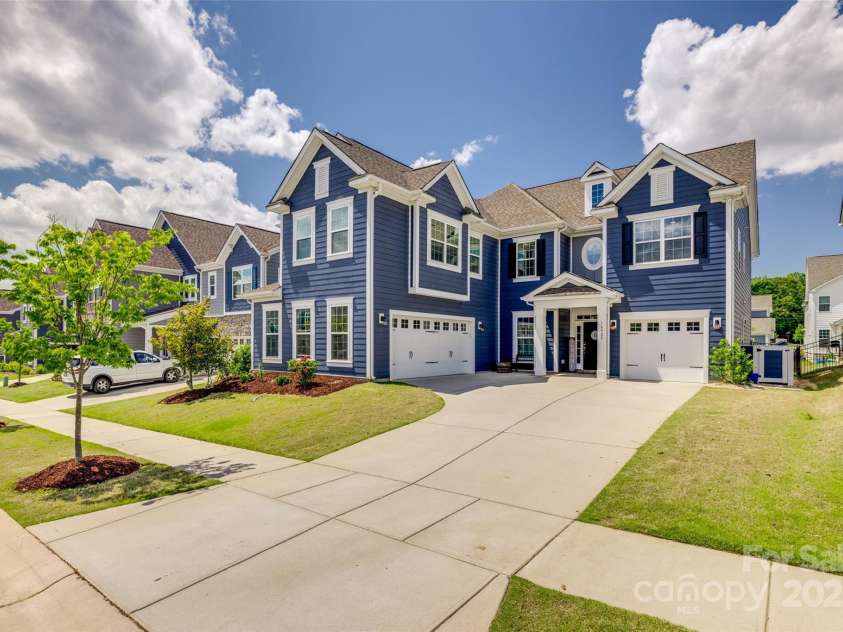 14925 Baldridge Drive, Huntersville, NC 28078.  MLS# CAR4309737, YatesRealty ID 21601. 