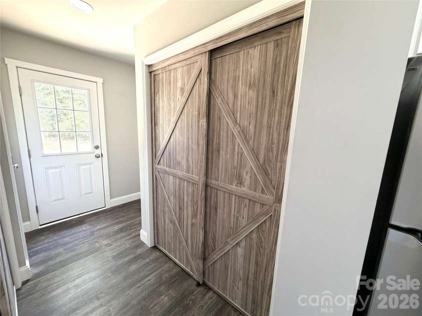 1200 Weststone Drive, Charlotte, NC 28208.  MLS# CAR4366441, YatesRealty ID 21602. Laundry