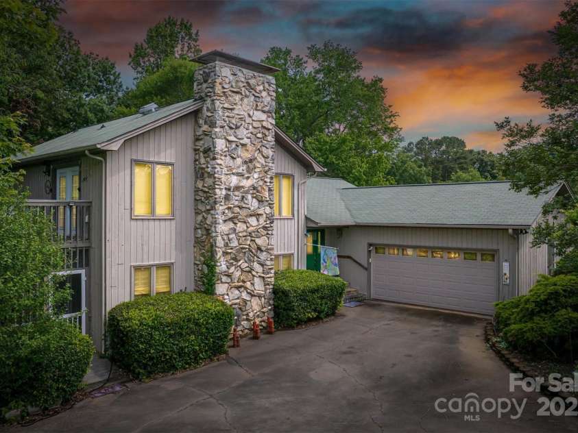 40 Old Field Road, Taylorsville, NC 28681.  MLS# CAR4267576, YatesRealty ID 21602. 