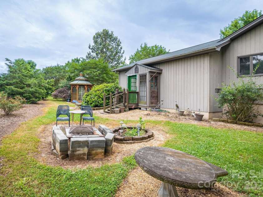 40 Old Field Road, Taylorsville, NC 28681.  MLS# CAR4267576, YatesRealty ID 21602. 