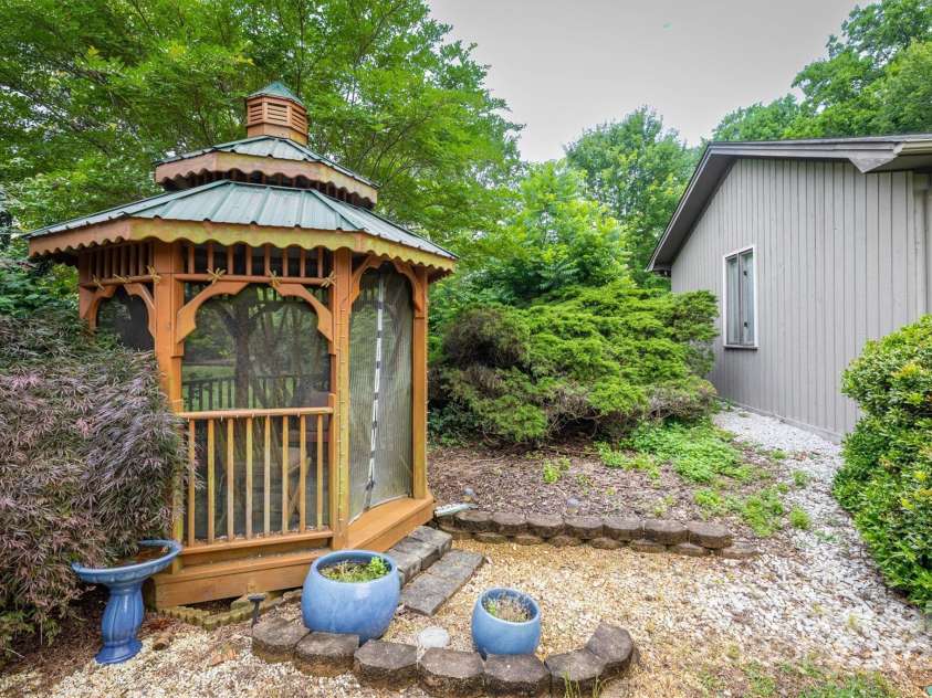 40 Old Field Road, Taylorsville, NC 28681.  MLS# CAR4267576, YatesRealty ID 21602. 