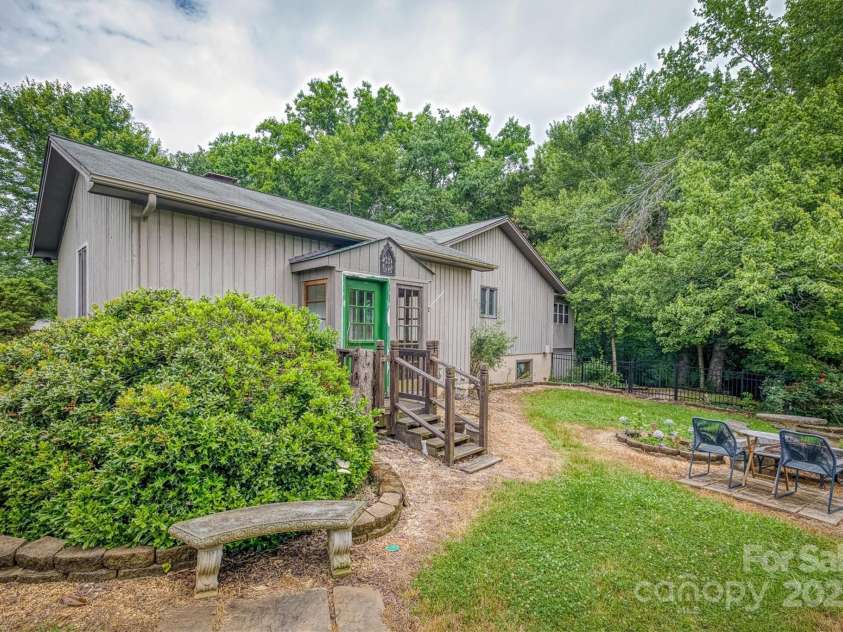 40 Old Field Road, Taylorsville, NC 28681.  MLS# CAR4267576, YatesRealty ID 21602. 