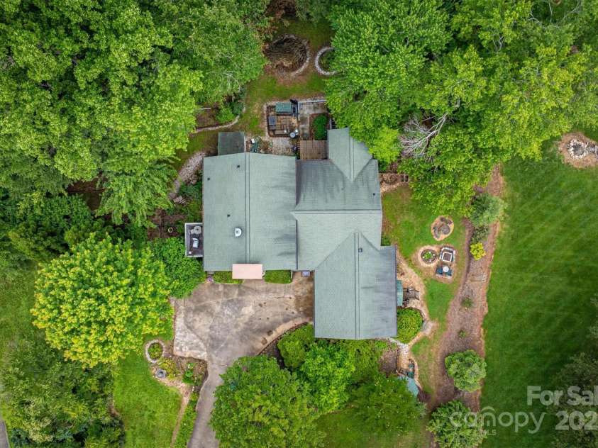 40 Old Field Road, Taylorsville, NC 28681.  MLS# CAR4267576, YatesRealty ID 21602. 