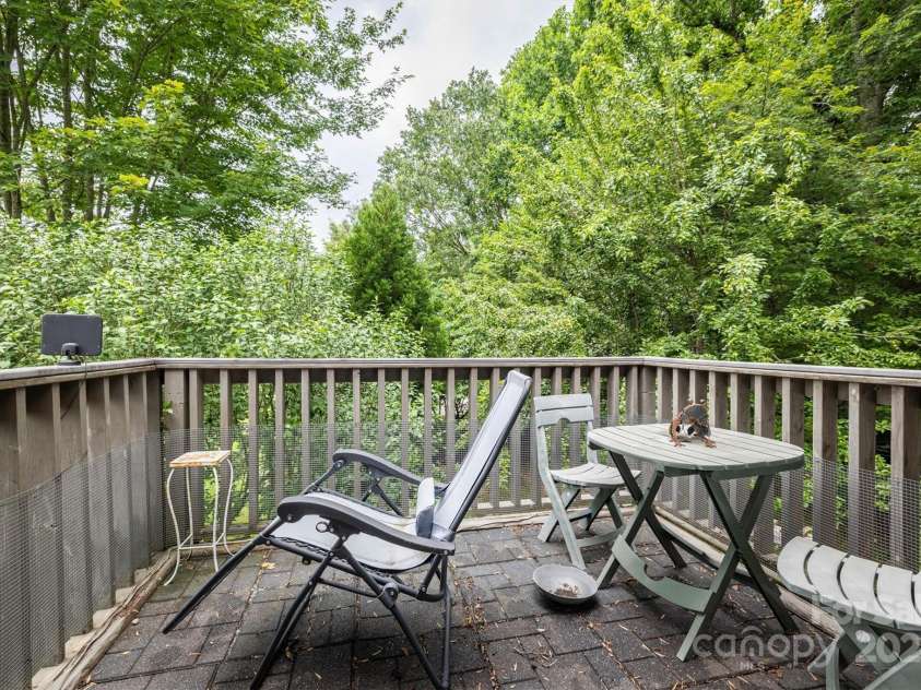 40 Old Field Road, Taylorsville, NC 28681.  MLS# CAR4267576, YatesRealty ID 21602. 