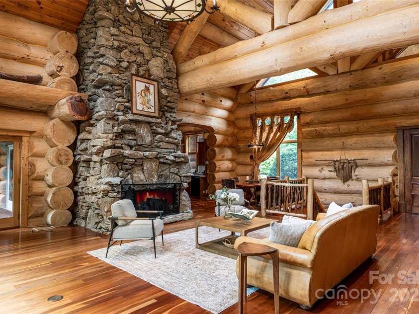 303 Flying Hawk Trail, Waynesville, NC 28786.  MLS# CAR4272138, YatesRealty ID 21603. 