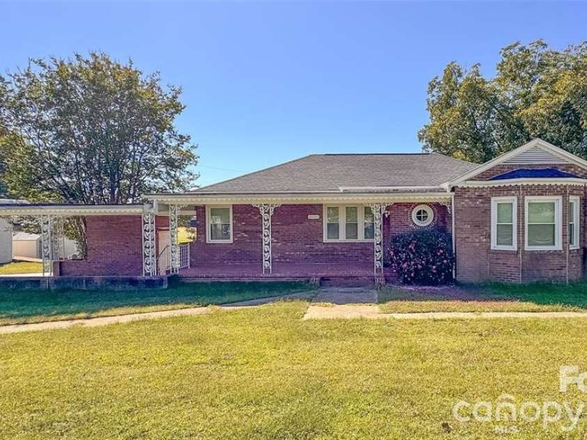 8170 NC 90 Highway, Stony Point, NC 28678.  MLS# CAR4374579, YatesRealty ID 21603. Front