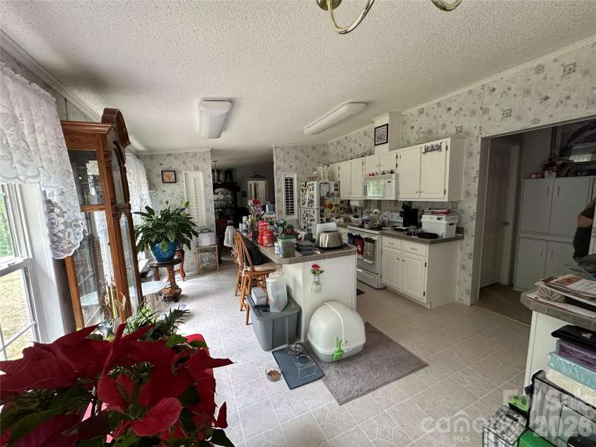 2495 Melvin Propst Drive, Morganton, NC 28655.  MLS# CAR4380122, YatesRealty ID 21604. Kitchen