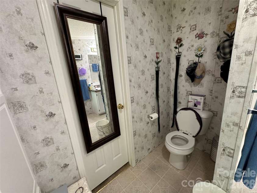 2495 Melvin Propst Drive, Morganton, NC 28655.  MLS# CAR4380122, YatesRealty ID 21604. Primary Bathroom