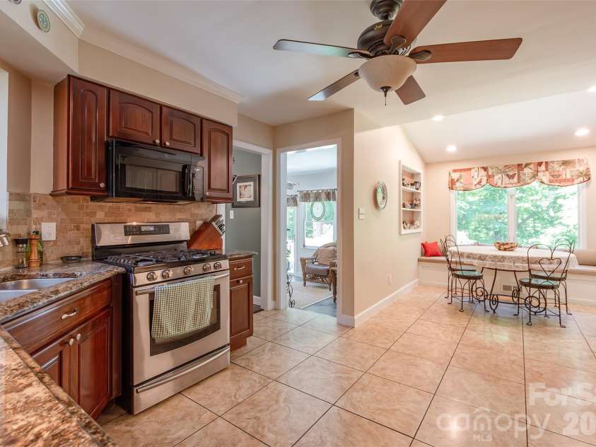 1326 Clifflure Lane, Fort Mill, SC 29708.  MLS# CAR4402361, YatesRealty ID 21606. 