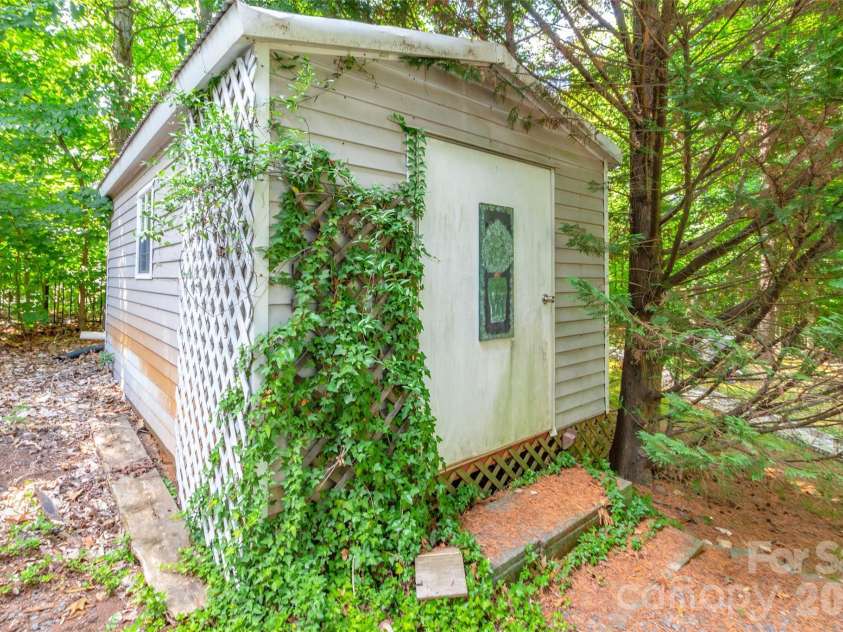 1326 Clifflure Lane, Fort Mill, SC 29708.  MLS# CAR4402361, YatesRealty ID 21606. 