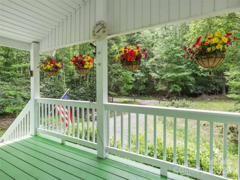 275 Bulldog Lane, Green Mountain, NC 28740.  MLS# CAR4270864, YatesRealty ID 21607. 
