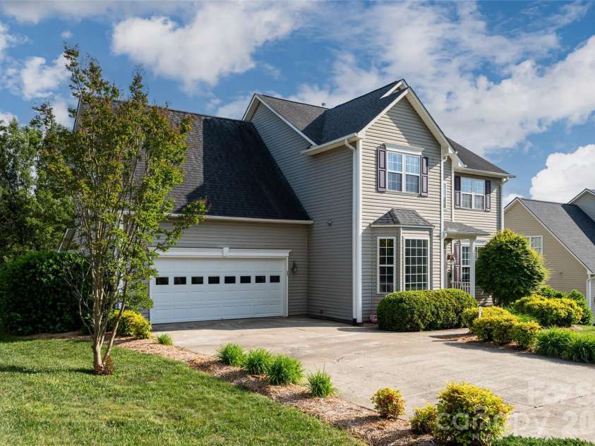 48 Brownstone Court, Fletcher, NC 28732.  MLS# CAR4377640, YatesRealty ID 21607. 